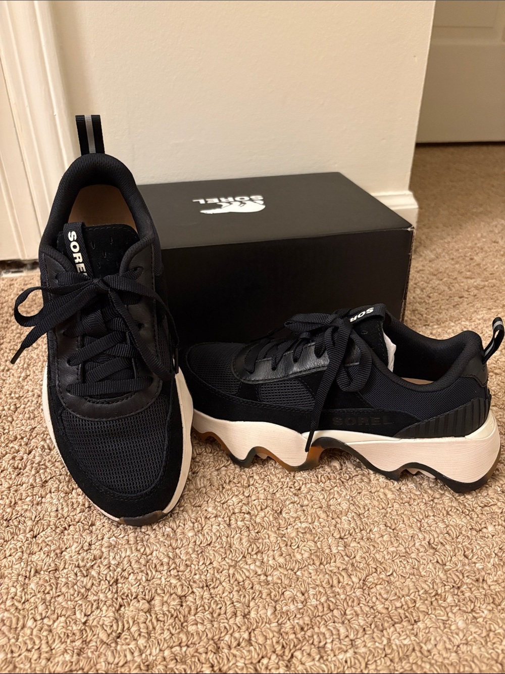 Sorel Kinetic Impact II wonder lace Black and White Chunky Sneaker